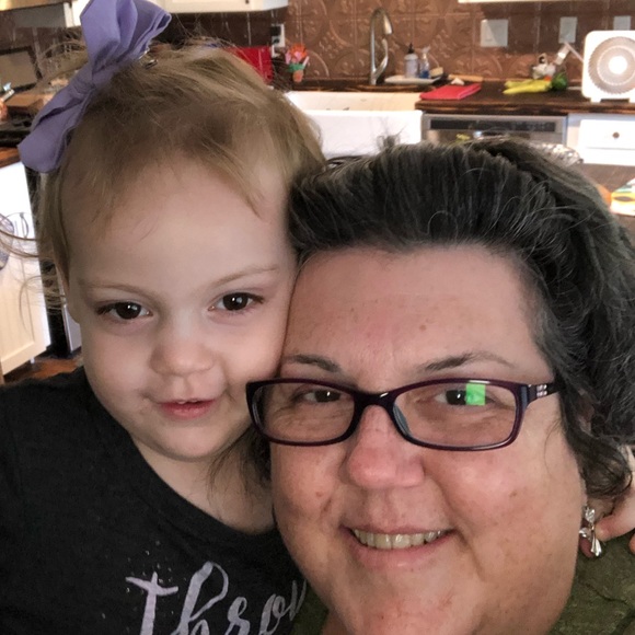 Meet your Posher, Tammy - Picture 2 of 5